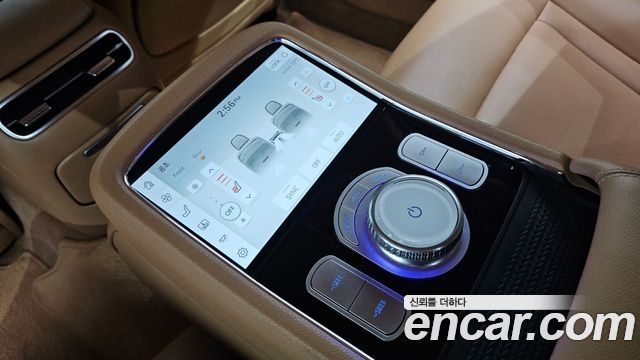 Genesis G90 2022 — photo 18