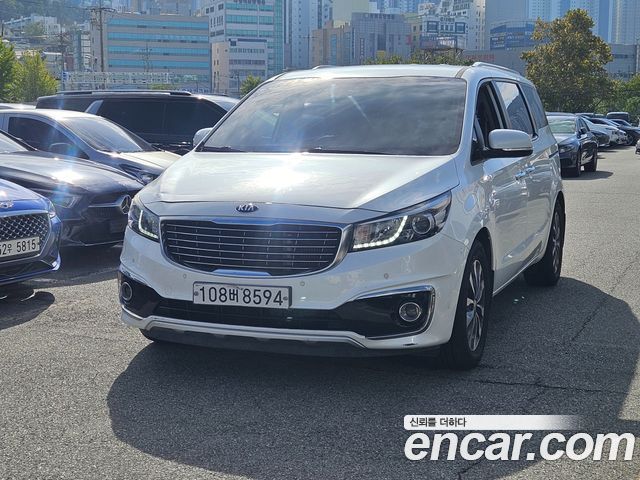 Kia Canival 2018 — photo 1
