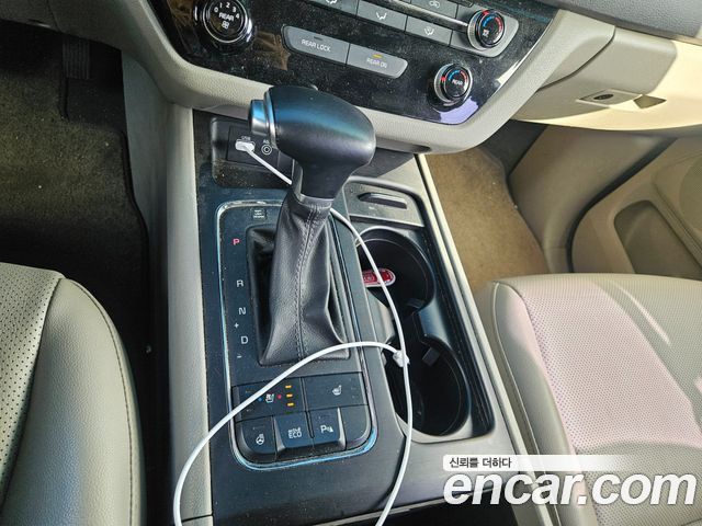 Kia Canival 2018 — photo 12