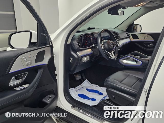 Mercedes-Benz GLE-Class 2021 — photo 11