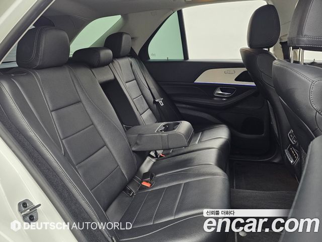 Mercedes-Benz GLE-Class 2021 — photo 12