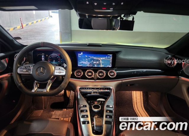 Mercedes-Benz AMG GT 2020 — photo 9