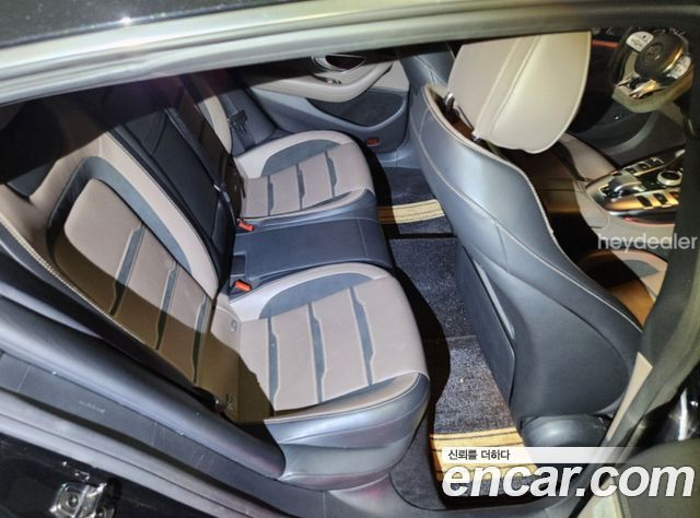 Mercedes-Benz AMG GT 2020 — photo 10