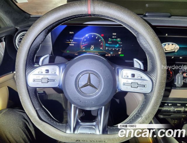 Mercedes-Benz AMG GT 2020 — photo 11