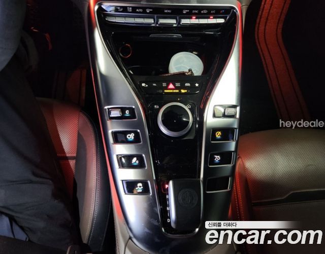 Mercedes-Benz AMG GT 2020 — photo 12