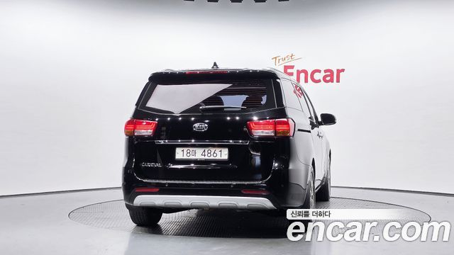 Kia Canival 2015 — photo 4