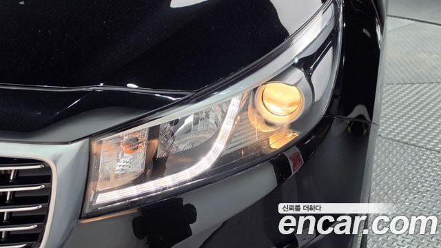 Kia Canival 2015 — photo 8