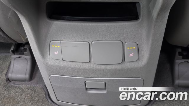 Kia Canival 2015 — photo 27