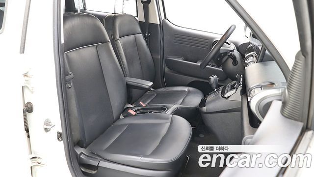 Hyundai Casper 2023 — photo 12