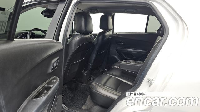 Chevrolet Korea Trax 2017 — photo 11