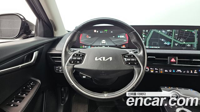 Kia EV6 2022 — photo 18