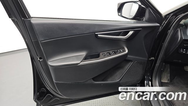 Kia EV6 2022 — photo 14