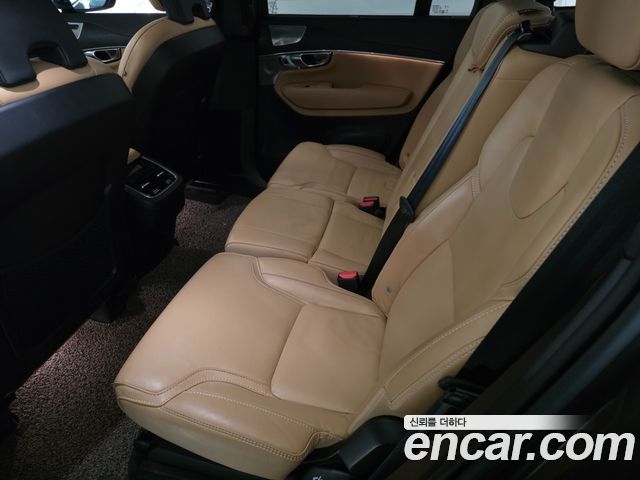 Volvo XC90 2024 — photo 9