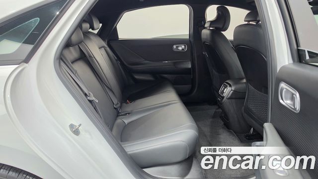 Hyundai Ioniq6 2025 — photo 17