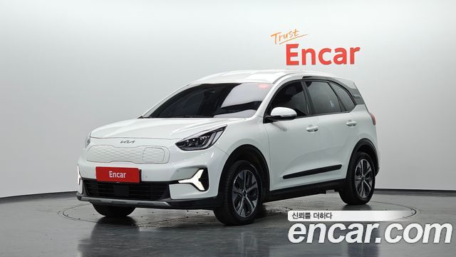 Kia Niro 2023 — photo 1