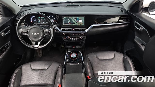 Kia Niro 2023 — photo 10