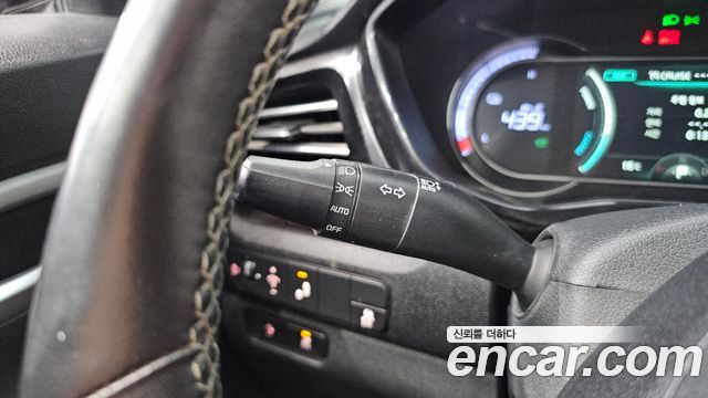 Kia Niro 2023 — photo 25