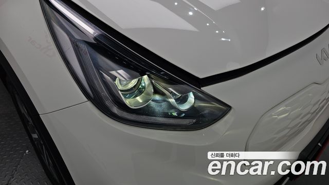 Kia Niro 2023 — photo 8