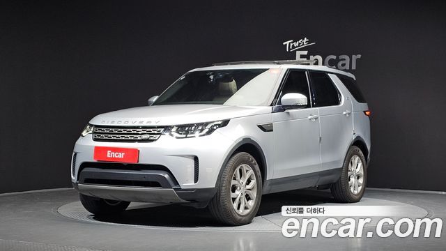 Land Rover Discovery 2018 — photo 1
