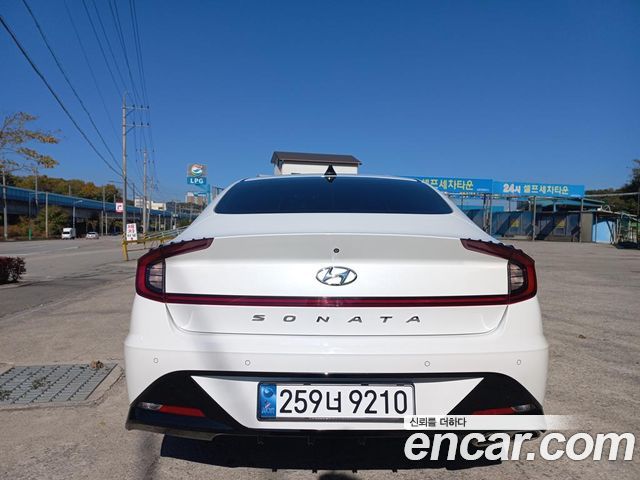 Hyundai Sonata 2021 — photo 2
