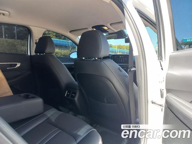 Hyundai Sonata 2021 — photo 17