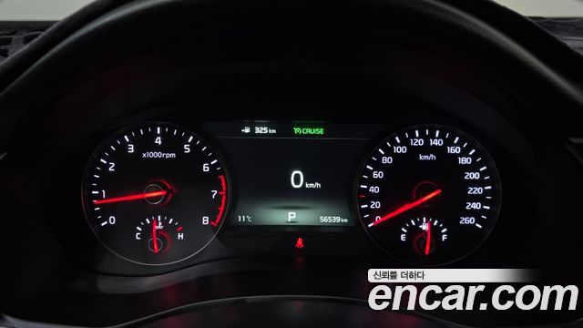 Kia K7 2017 — photo 11