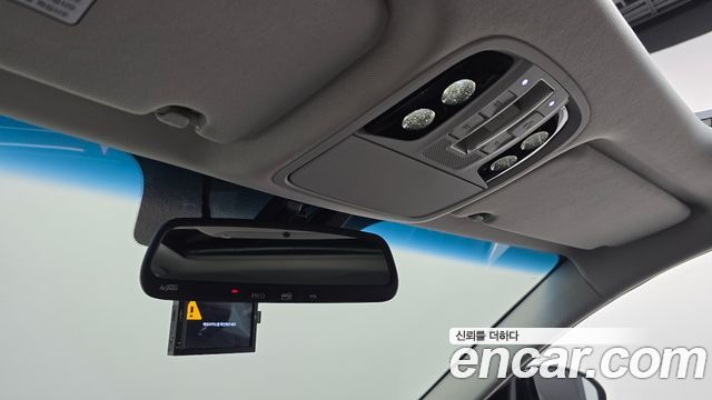 Kia K7 2017 — photo 21