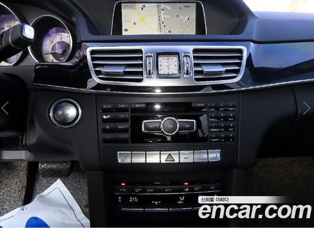 Mercedes-Benz E-Class 2015 — photo 15