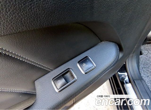 Mercedes-Benz E-Class 2015 — photo 16