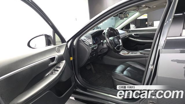 Hyundai Sonata 2021 — photo 13