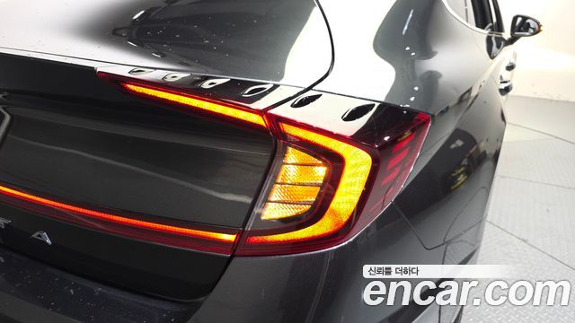 Hyundai Sonata 2021 — photo 9