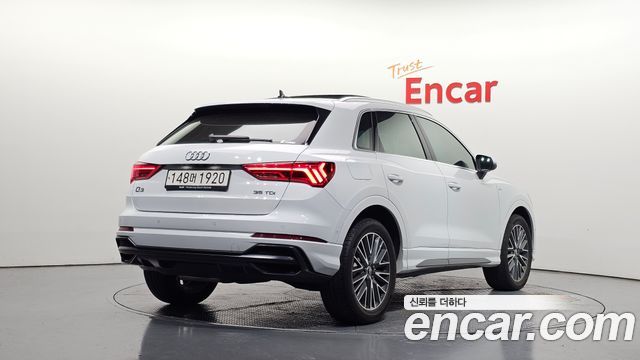 Audi Q3 2022 — photo 2