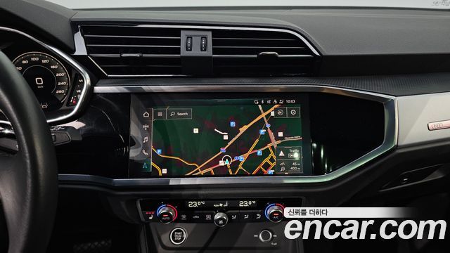 Audi Q3 2022 — photo 21