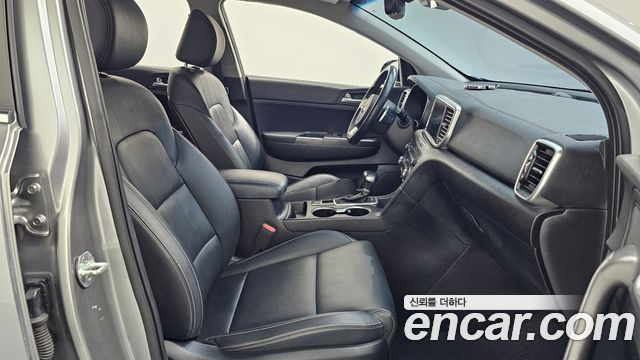 Kia Sportage 2022 — photo 17
