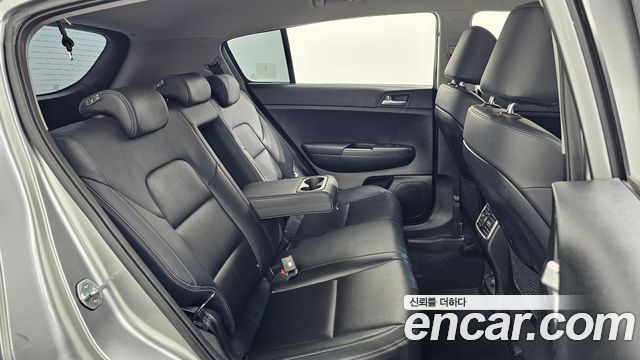 Kia Sportage 2022 — photo 18