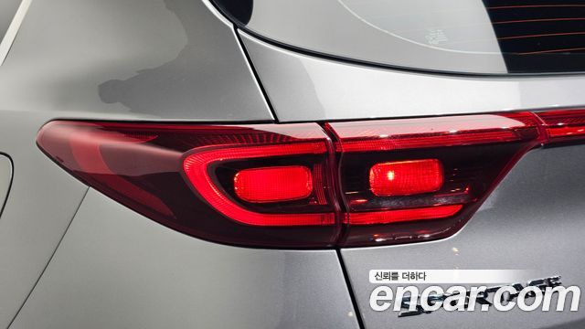 Kia Sportage 2022 — photo 9