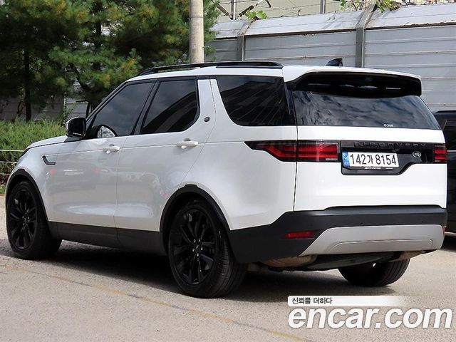 Land Rover Discovery 2023 — photo 3