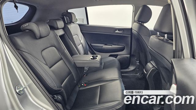 Kia Sportage 2022 — photo 18