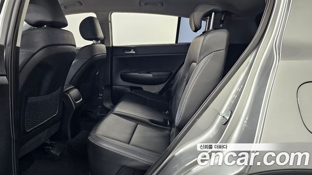 Kia Sportage 2022 — photo 16