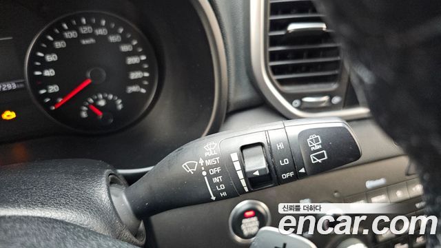 Kia Sportage 2022 — photo 28