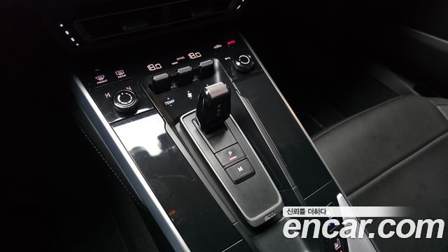 Porsche 911 2020 — photo 12