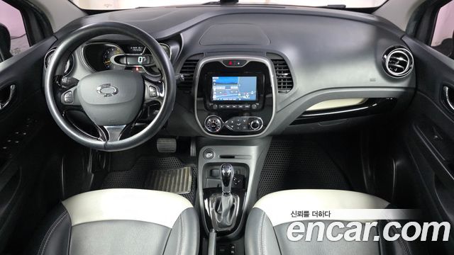 Renault Korea QM3 2016 — photo 10