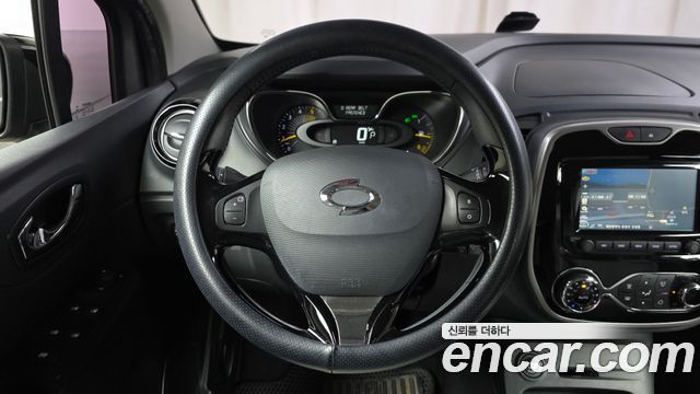 Renault Korea QM3 2016 — photo 19