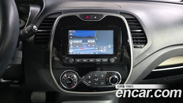 Renault Korea QM3 2016 — photo 20