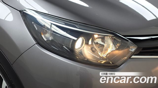 Renault Korea QM3 2016 — photo 8