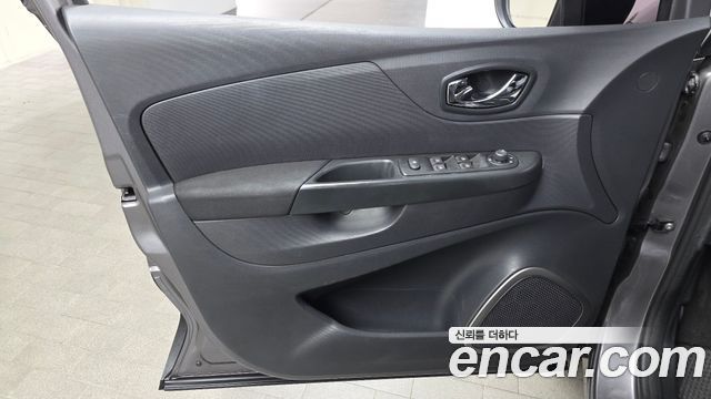 Renault Korea QM3 2016 — photo 14
