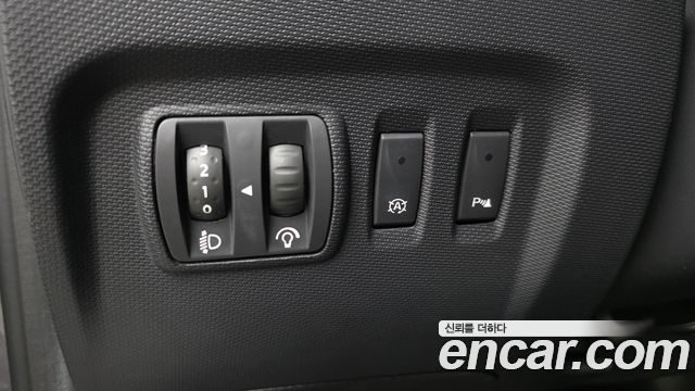 Renault Korea QM3 2016 — photo 31