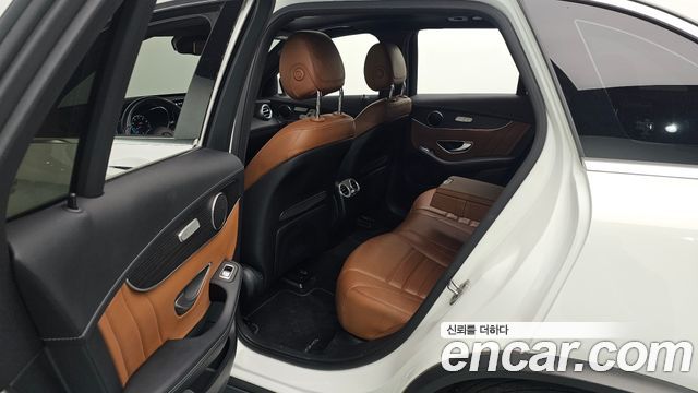 Mercedes-Benz GLC-Class 2022 — photo 12