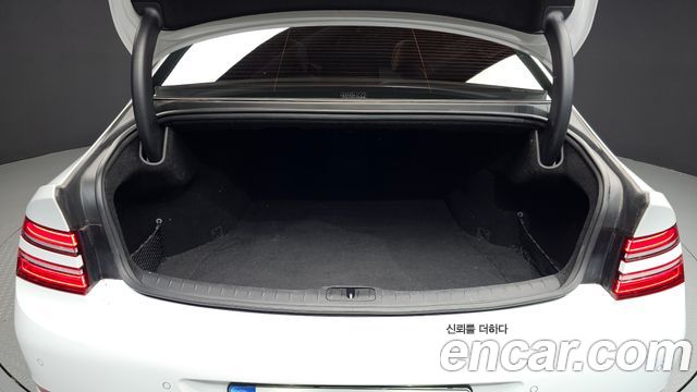 Genesis G80 2022 — photo 20
