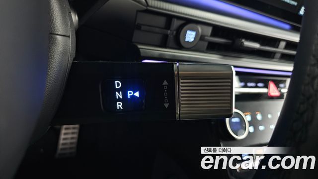 Hyundai Santafe 2025 — photo 12